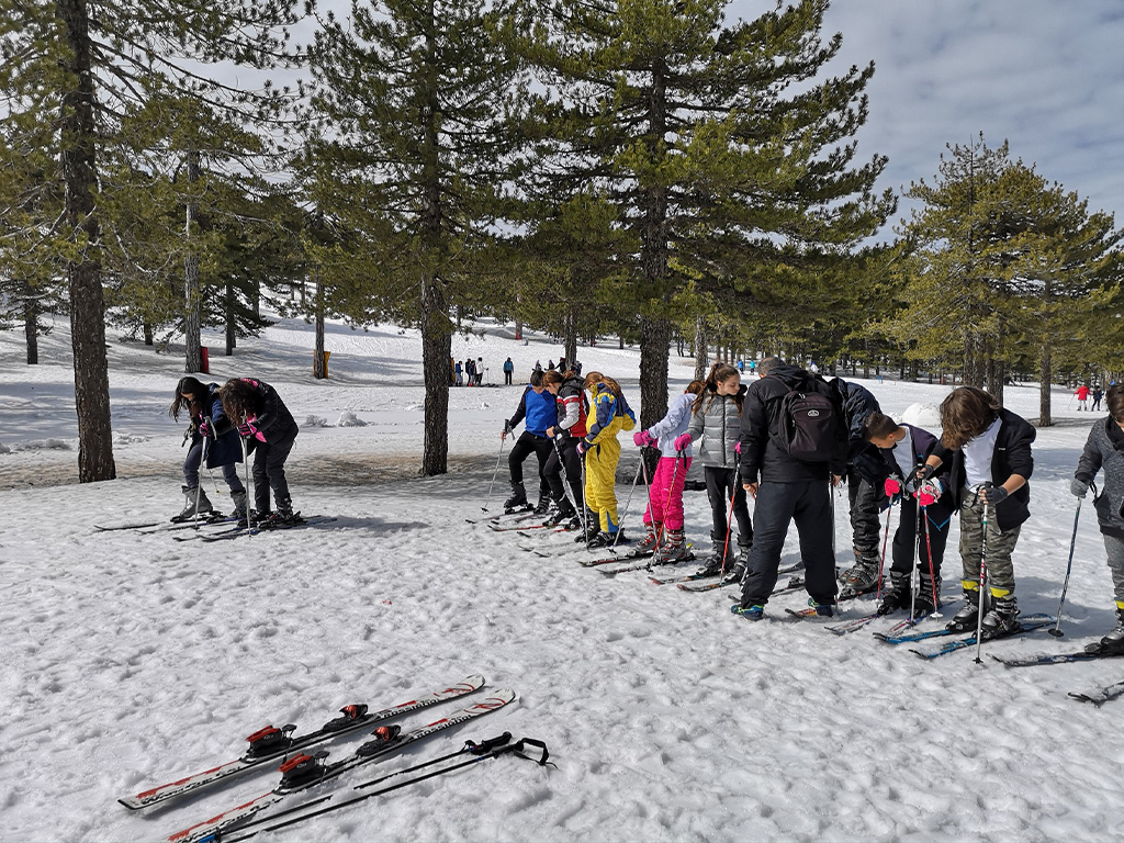 Εκπαιδευτικά Προγράμματα Φυσικής Αγωγής ΥΠΑΝ - Αθλήματα Βουνού (Χιονοδρομίες)