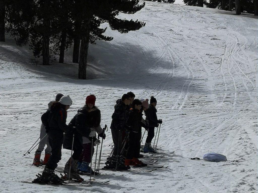 Εκπαιδευτικά Προγράμματα Φυσικής Αγωγής ΥΠΑΝ - Αθλήματα Βουνού (Χιονοδρομίες)