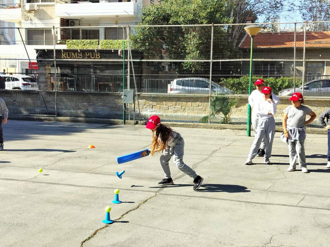 Εκπαιδευτικά Προγράμματα Φυσικής Αγωγής ΥΠΑΝ - Αθλήματα Προσανατολισμού και άλλα υπαίθρια αθλήματα - Κρίκετ